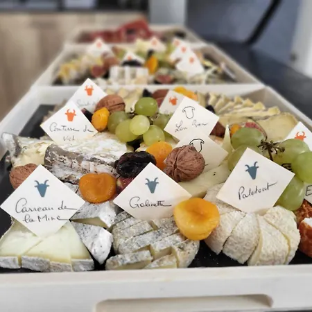 Ciel - 1-8 Pers, Au Calme, A 20 Mins Du Puy-de-dome, Vulcania Et Le Volcan De Lemptegy Дом отдыха