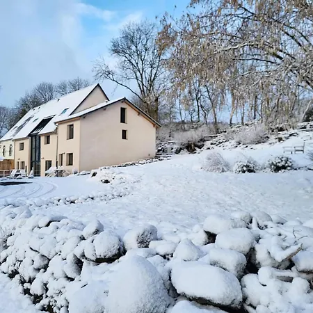 Casa de Férias Ciel - 1-8 Pers, Au Calme, à 20 Mins Du Puy-de-dôme, Vulcania Et Le Volcan De Lemptégy *