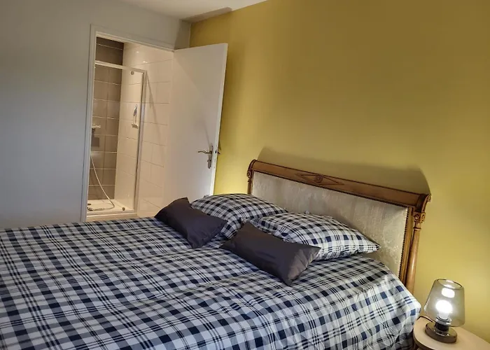 Ciel - 1-8 Pers, Au Calme, A 20 Mins Du Puy-de-dome, Vulcania Et Le Volcan De Lemptegy Дом отдыха *